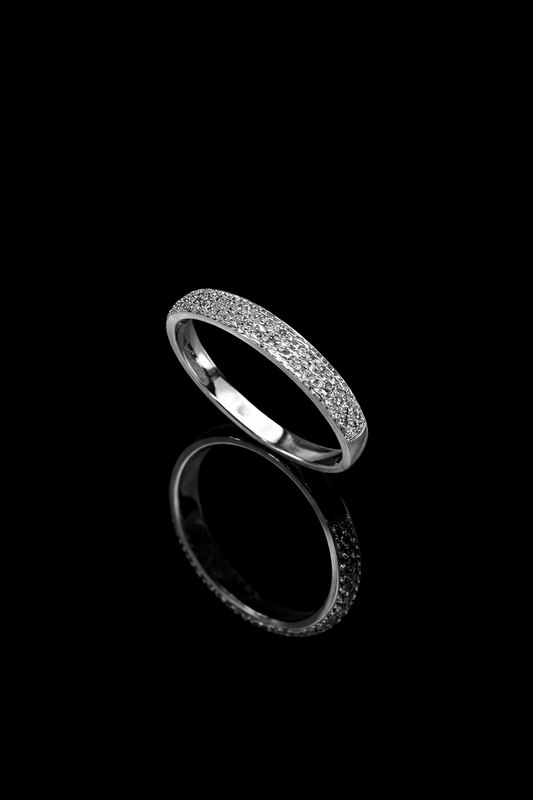 Anillo de oro blanco